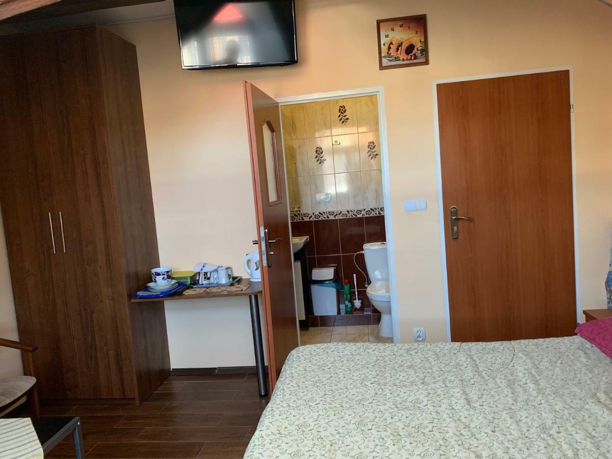 Pokoje Goscinne Matros Homestay *