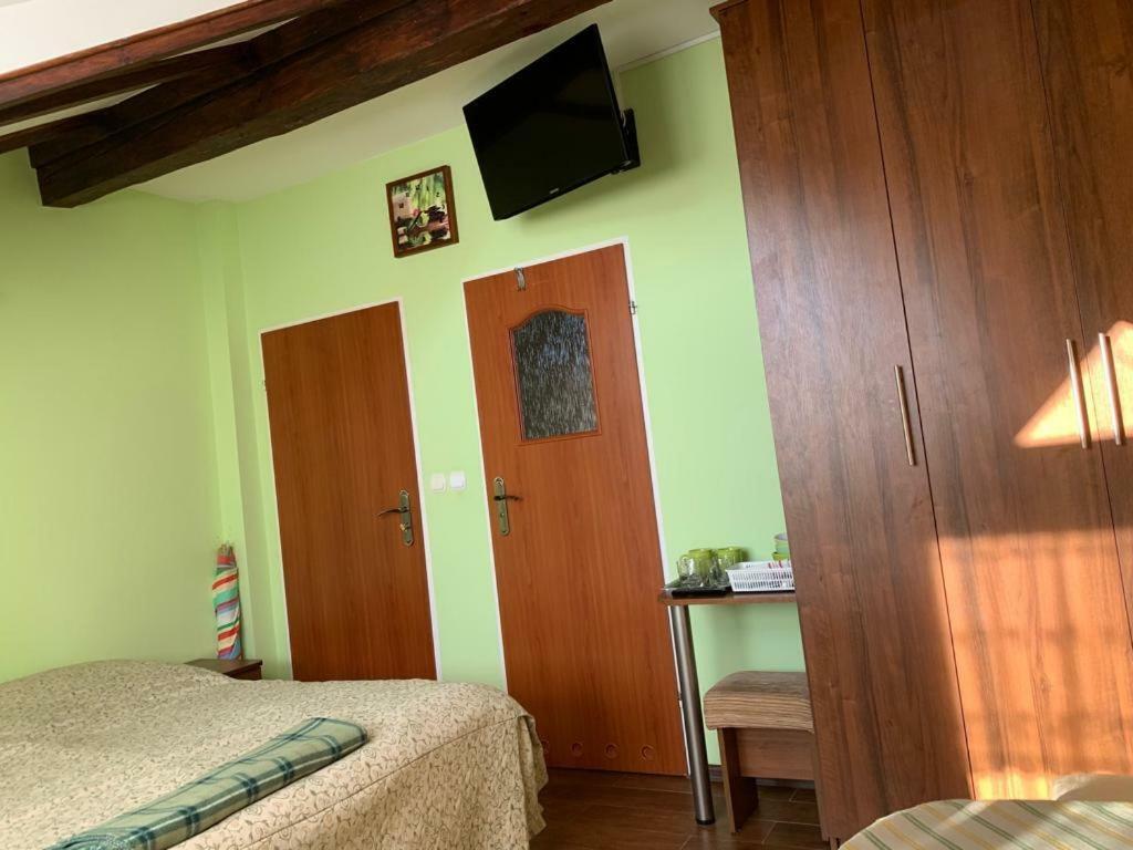 Pokoje Goscinne Matros Homestay *